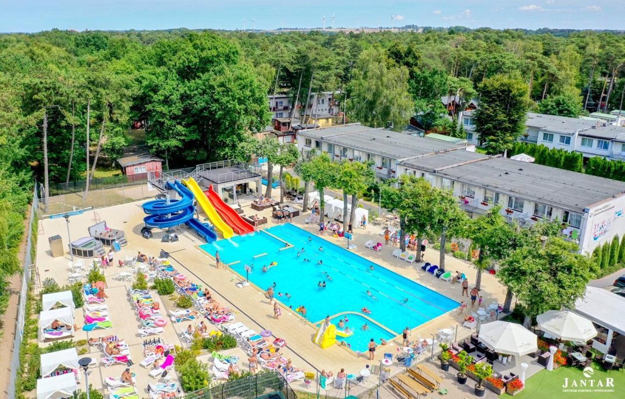 Domki Osrodek Wypoczynkowy Neptun Hotell Ujście-Darłowskie Exteriör bild